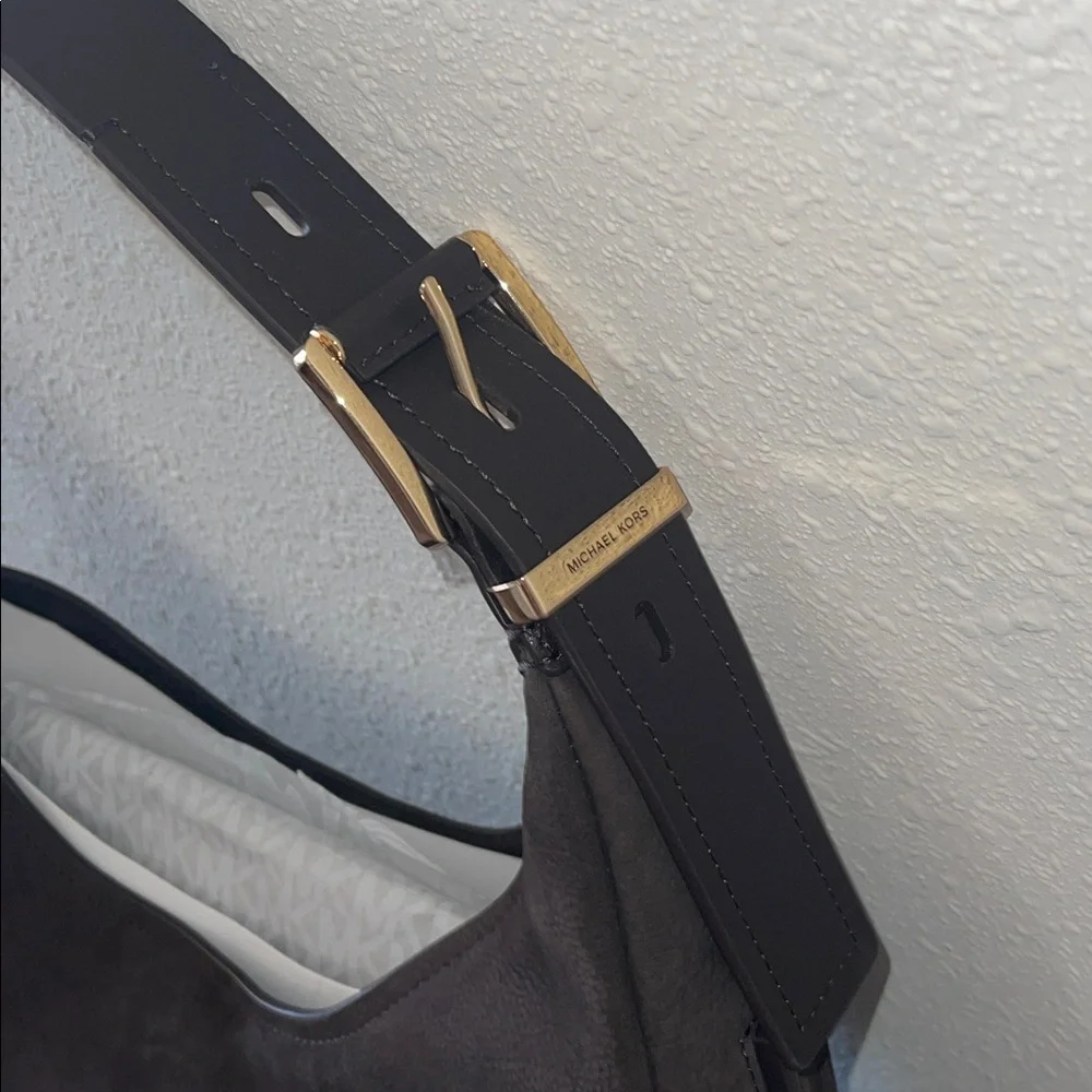 NWT Michael Kors Brown Nolita Leather Hobo Bag Large - Picture 9 of 16